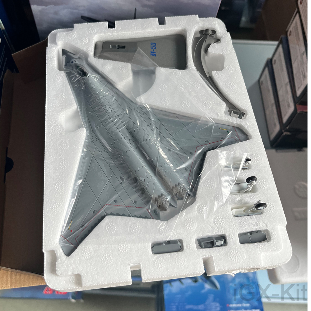 1:144 Scale China J50 Fighter  – Model Kit Store recenzja i cena