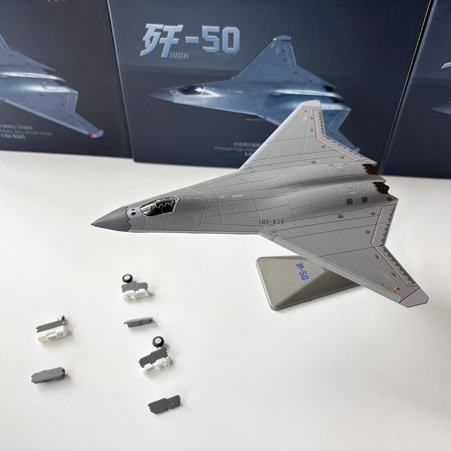 1:144 Scale China J50 Fighter  – Model Kit Store recenzja i cena