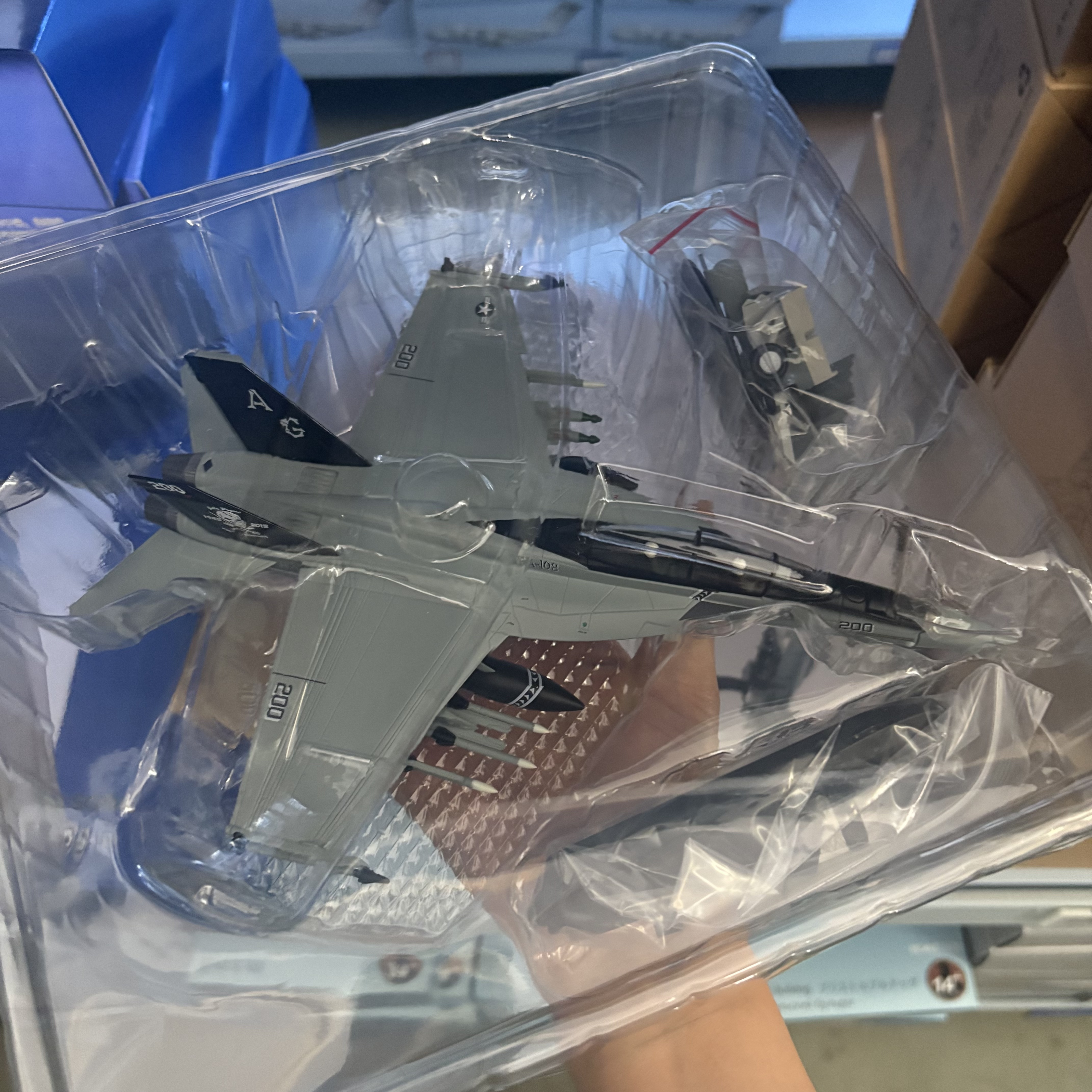 1/72 Scale U.S. F/A-18F Hornet – Model Kit Store recenzja i cena