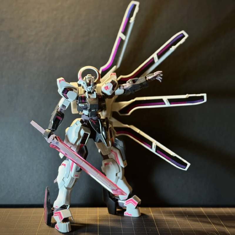 HG 1/144 Schwarzette The Witch – Model Kit Valkyrie recenzja i cena