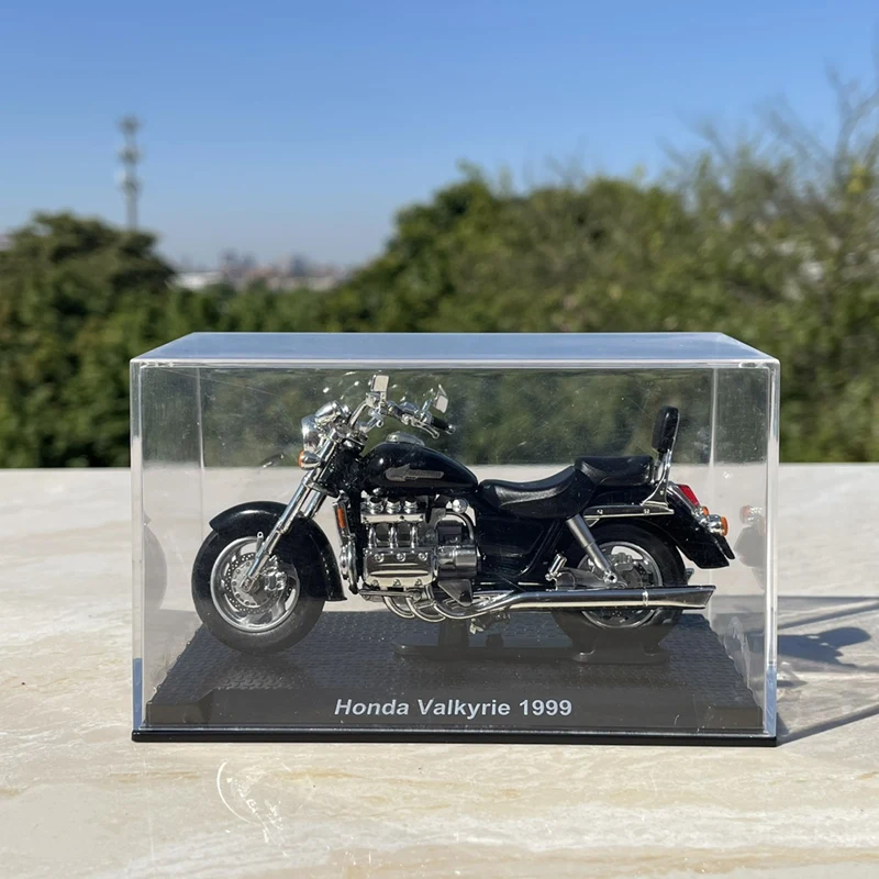 1:18 Valkyrie 1999 Alloy Touri – Model Kit Valkyrie recenzja i cena